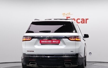 Chevrolet Traverse II, 2021 год, 2 700 000 рублей, 4 фотография