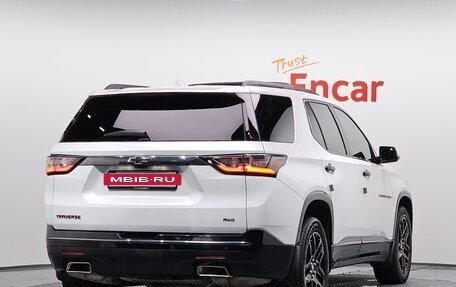 Chevrolet Traverse II, 2021 год, 2 700 000 рублей, 3 фотография
