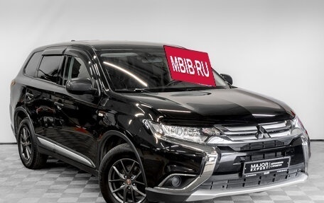 Mitsubishi Outlander III рестайлинг 3, 2018 год, 1 770 000 рублей, 3 фотография
