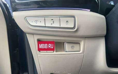 Genesis G90 I рестайлинг, 2017 год, 2 000 000 рублей, 8 фотография