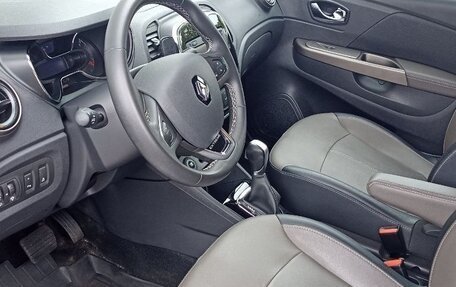 Renault Kaptur I рестайлинг, 2018 год, 1 600 000 рублей, 4 фотография