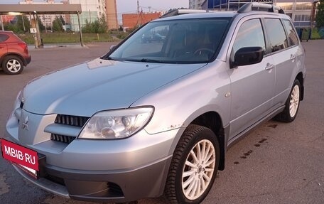 Mitsubishi Outlander III рестайлинг 3, 2006 год, 600 000 рублей, 3 фотография