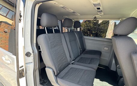Volkswagen Caravelle T6 рестайлинг, 2021 год, 3 290 000 рублей, 7 фотография