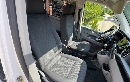 Volkswagen Caravelle T6 рестайлинг, 2021 год, 3 290 000 рублей, 8 фотография