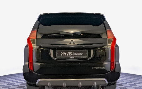 Mitsubishi Pajero Sport III рестайлинг, 2019 год, 2 995 000 рублей, 6 фотография