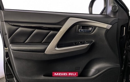 Mitsubishi Pajero Sport III рестайлинг, 2019 год, 2 995 000 рублей, 19 фотография