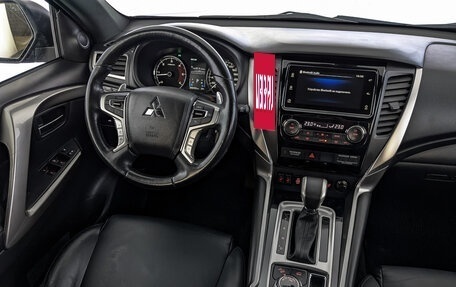 Mitsubishi Pajero Sport III рестайлинг, 2019 год, 2 995 000 рублей, 29 фотография