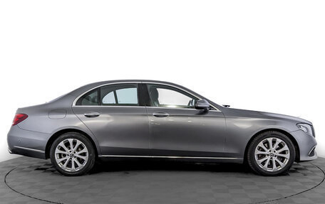Mercedes-Benz E-Класс, 2018 год, 2 800 000 рублей, 4 фотография