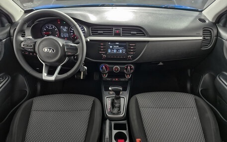 KIA Rio IV, 2018 год, 1 033 000 рублей, 15 фотография