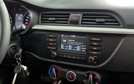 KIA Rio IV, 2018 год, 1 033 000 рублей, 19 фотография