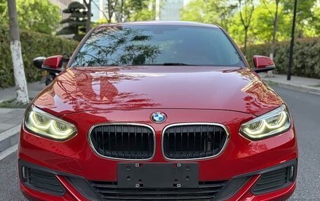 BMW 1 серия, 2021 год, 1 850 000 рублей, 2 фотография