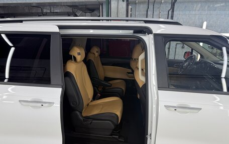 KIA Carnival, 2021 год, 3 000 000 рублей, 17 фотография