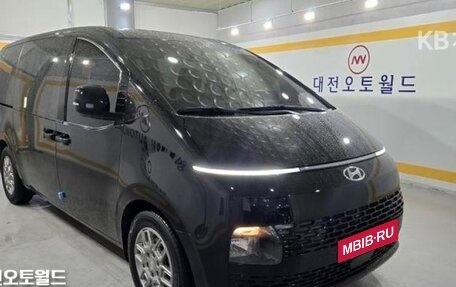 Hyundai Staria, 2022 год, 2 490 010 рублей, 3 фотография