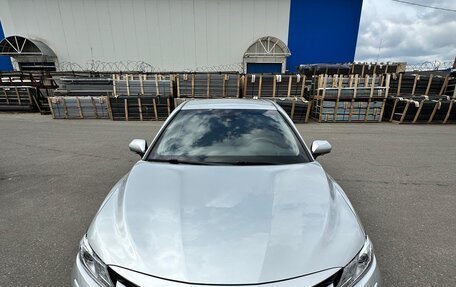 Toyota Camry, 2020 год, 3 800 000 рублей, 4 фотография