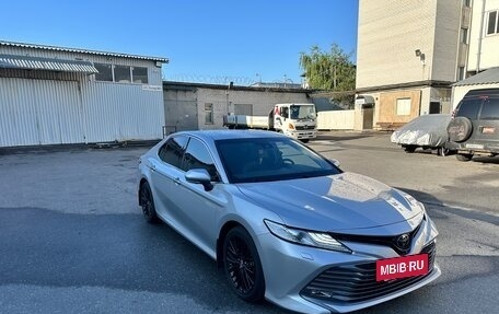 Toyota Camry, 2020 год, 3 800 000 рублей, 6 фотография