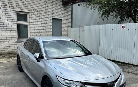 Toyota Camry, 2020 год, 3 800 000 рублей, 7 фотография