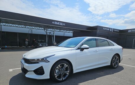 KIA K5, 2021 год, 3 300 000 рублей, 21 фотография