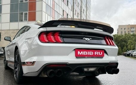 Ford Mustang VI рестайлинг, 2020 год, 3 900 000 рублей, 2 фотография