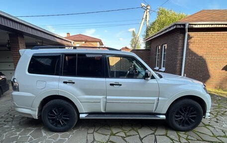 Mitsubishi Pajero IV, 2019 год, 4 100 000 рублей, 4 фотография