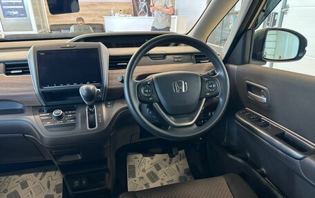 Honda Freed II, 2020 год, 1 599 999 рублей, 15 фотография