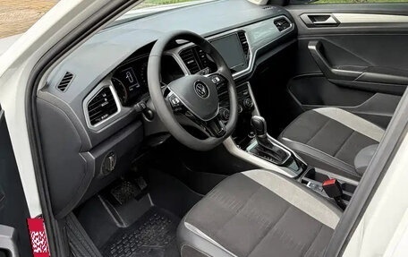 Volkswagen T-Roc I, 2022 год, 1 310 027 рублей, 7 фотография