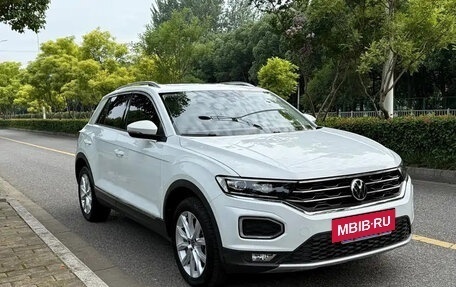Volkswagen T-Roc I, 2022 год, 1 310 027 рублей, 3 фотография