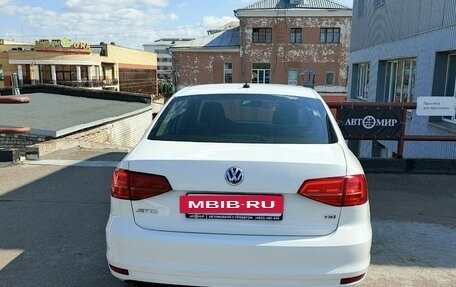 Volkswagen Jetta VI, 2015 год, 1 049 000 рублей, 4 фотография