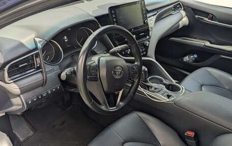 Toyota Camry, 2021 год, 3 000 000 рублей, 6 фотография
