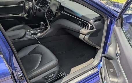 Toyota Camry, 2021 год, 3 000 000 рублей, 7 фотография