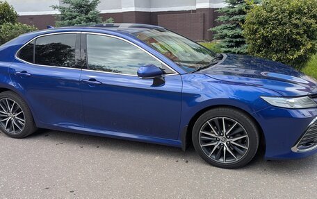 Toyota Camry, 2021 год, 3 000 000 рублей, 3 фотография