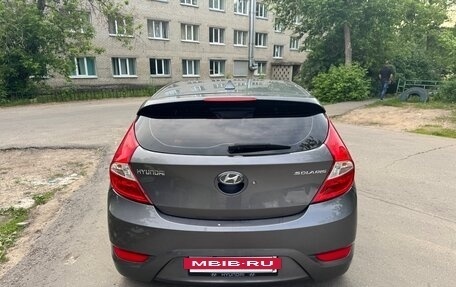 Hyundai Solaris II рестайлинг, 2012 год, 750 000 рублей, 4 фотография