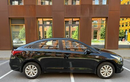 Hyundai Solaris II рестайлинг, 2018 год, 945 000 рублей, 7 фотография