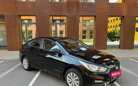 Hyundai Solaris II рестайлинг, 2018 год, 945 000 рублей, 5 фотография