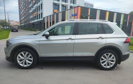 Volkswagen Tiguan II, 2018 год, 2 350 000 рублей, 2 фотография
