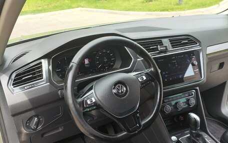Volkswagen Tiguan II, 2018 год, 2 350 000 рублей, 8 фотография