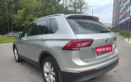Volkswagen Tiguan II, 2018 год, 2 350 000 рублей, 3 фотография