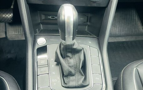 Volkswagen Tiguan II, 2018 год, 2 350 000 рублей, 14 фотография