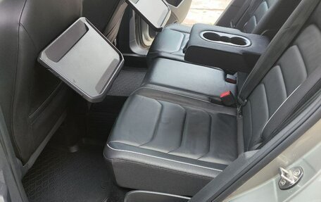 Volkswagen Tiguan II, 2018 год, 2 350 000 рублей, 20 фотография