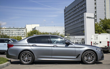 BMW 5 серия, 2019 год, 3 896 000 рублей, 4 фотография