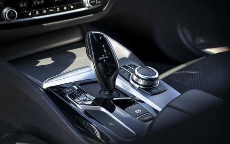 BMW 5 серия, 2019 год, 3 896 000 рублей, 15 фотография