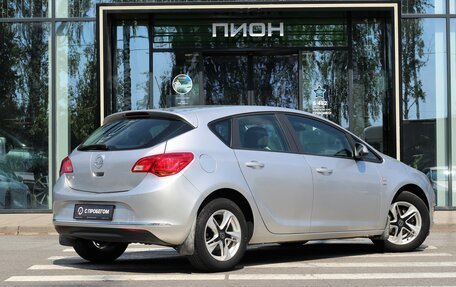 Opel Astra J, 2013 год, 795 000 рублей, 4 фотография