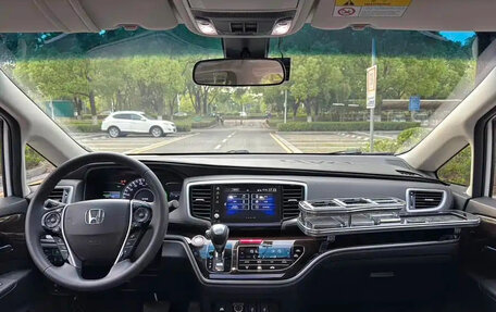 Honda Odyssey IV, 2021 год, 2 750 000 рублей, 7 фотография