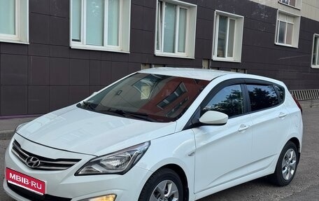Hyundai Solaris II рестайлинг, 2014 год, 870 000 рублей, 1 фотография