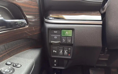 Honda Odyssey IV, 2021 год, 2 750 000 рублей, 14 фотография