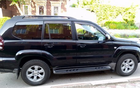 Toyota Land Cruiser Prado 120 рестайлинг, 2007 год, 1 750 000 рублей, 7 фотография