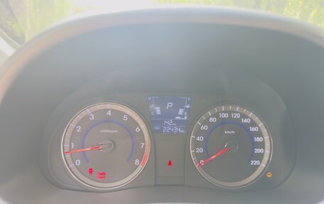 Hyundai Solaris II рестайлинг, 2014 год, 1 250 000 рублей, 13 фотография