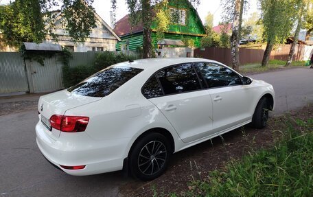 Volkswagen Jetta VI, 2013 год, 1 250 000 рублей, 4 фотография