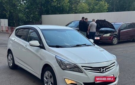 Hyundai Solaris II рестайлинг, 2014 год, 870 000 рублей, 3 фотография
