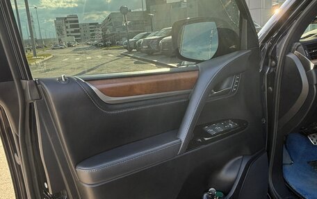 Lexus LX III, 2018 год, 9 800 000 рублей, 8 фотография