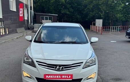 Hyundai Solaris II рестайлинг, 2014 год, 870 000 рублей, 2 фотография